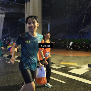 Runner Photo 7911362
