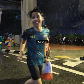 Runner Photo 7911365