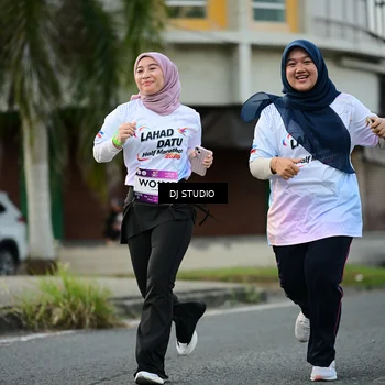 Runner Photo 7911399