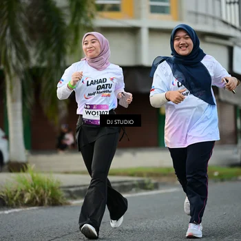 Runner Photo 7911402