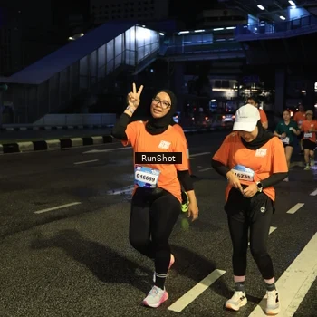 Runner Photo 7911411