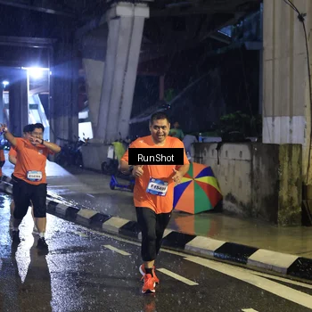Runner Photo 7911416