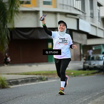 Runner Photo 7911433