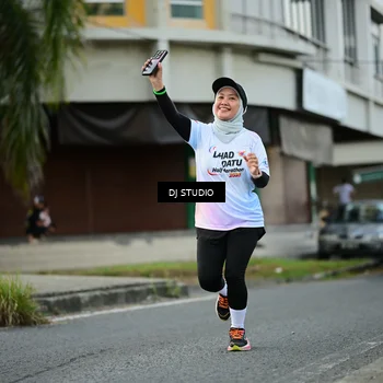 Runner Photo 7911437