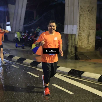 Runner Photo 7911438