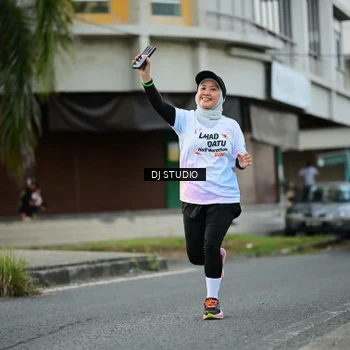 Runner Photo 7911439