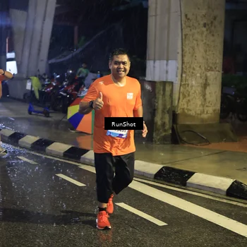 Runner Photo 7911441