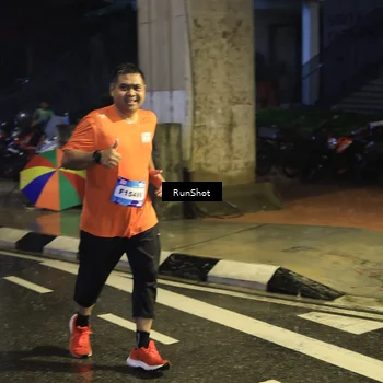 Runner Photo 7911447