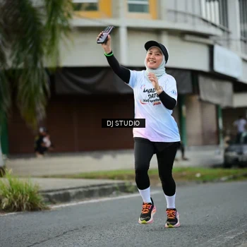 Runner Photo 7911450