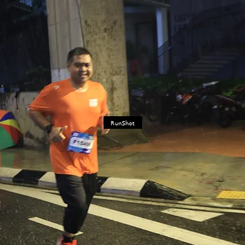 Runner Photo 7911457