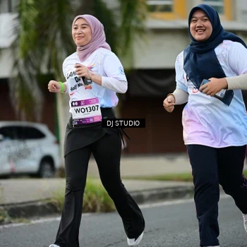 Runner Photo 7911459
