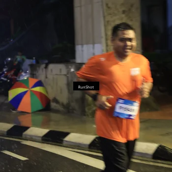 Runner Photo 7911462