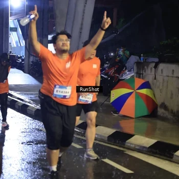 Runner Photo 7911463
