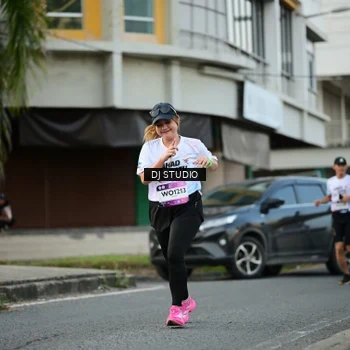Runner Photo 7911466