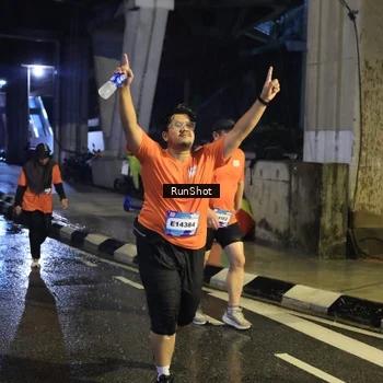 Runner Photo 7911477