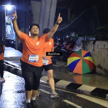 Runner Photo 7911478