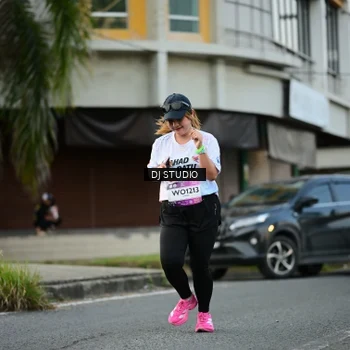 Runner Photo 7911483