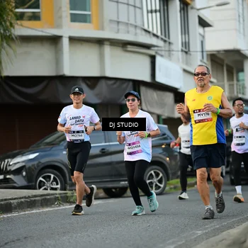 Runner Photo 7911492