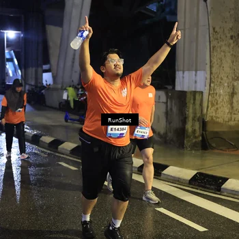 Runner Photo 7911494