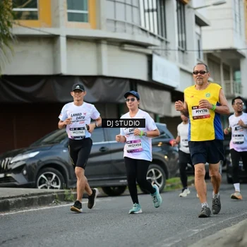 Runner Photo 7911495