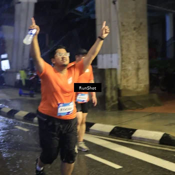Runner Photo 7911499