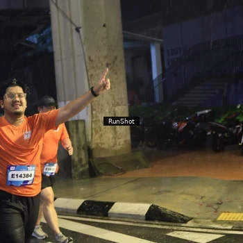 Runner Photo 7911508