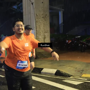 Runner Photo 7911516