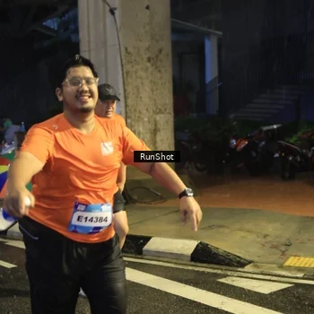 Runner Photo 7911517