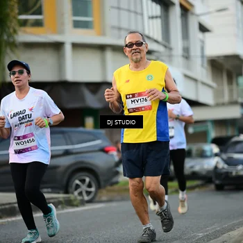 Runner Photo 7911528