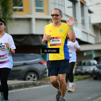 Runner Photo 7911532