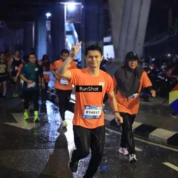 Runner Photo 7911541