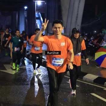 Runner Photo 7911543