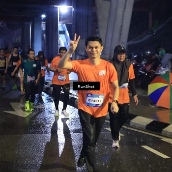 Runner Photo 7911547