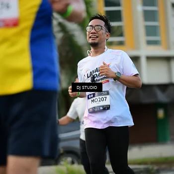 Runner Photo 7911549