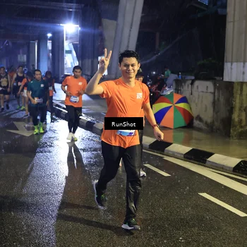 Runner Photo 7911563