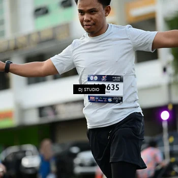 Runner Photo 7911573