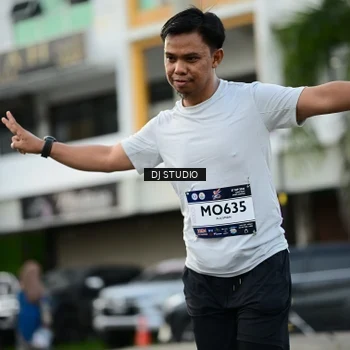 Runner Photo 7911575