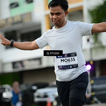 Runner Photo 7911578