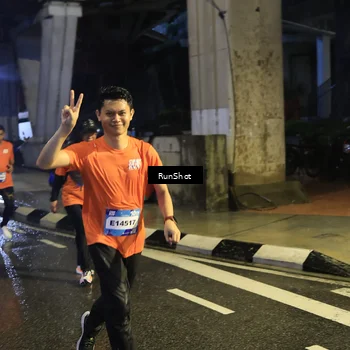 Runner Photo 7911580