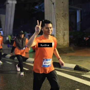 Runner Photo 7911584
