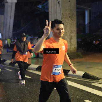 Runner Photo 7911586