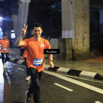 Runner Photo 7911589
