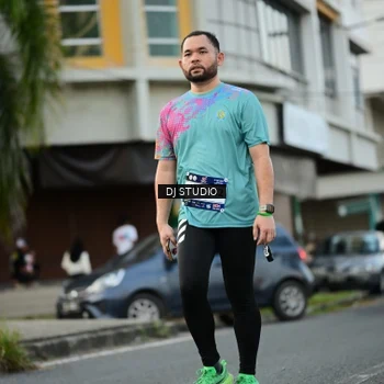 Runner Photo 7911591