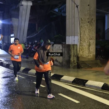 Runner Photo 7911593