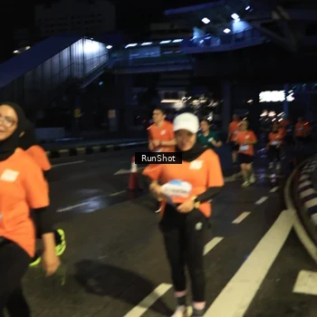 Runner Photo 7911595