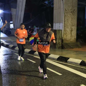 Runner Photo 7911602