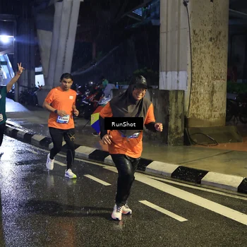 Runner Photo 7911603