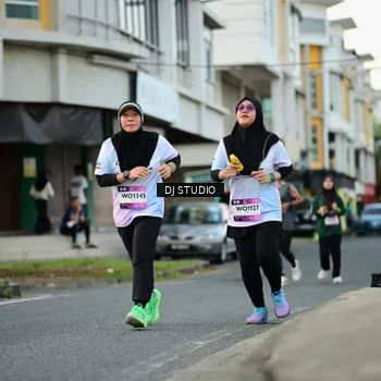 Runner Photo 7911605