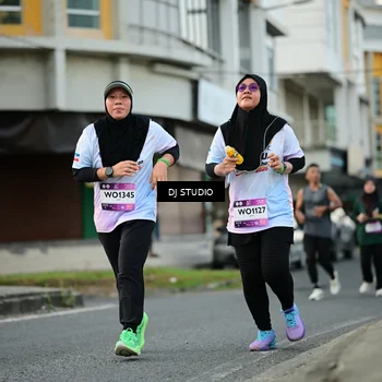 Runner Photo 7911613