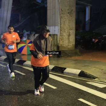 Runner Photo 7911615